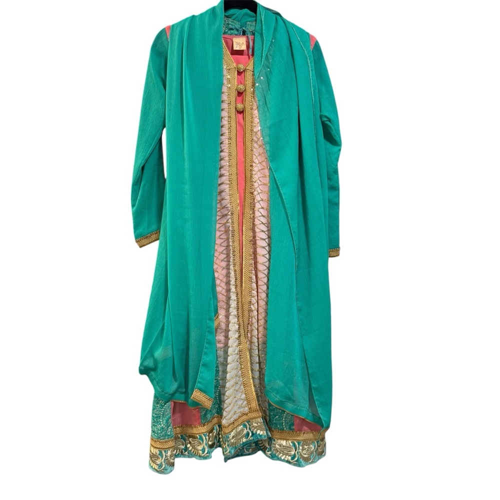Women’s Salwar Kameez Pink and Green Indian Pakistani Outfit